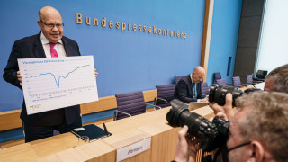 Напускащият германски министър на икономиката Петер Алтмайер коментира в сряда