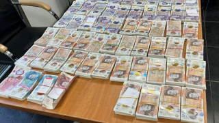Митничари откриха валута за над 1 млн. лв. на ГКПП "Капитан Андреево"
