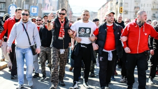 "Червеното" шествие преди мача с Лудогорец започва