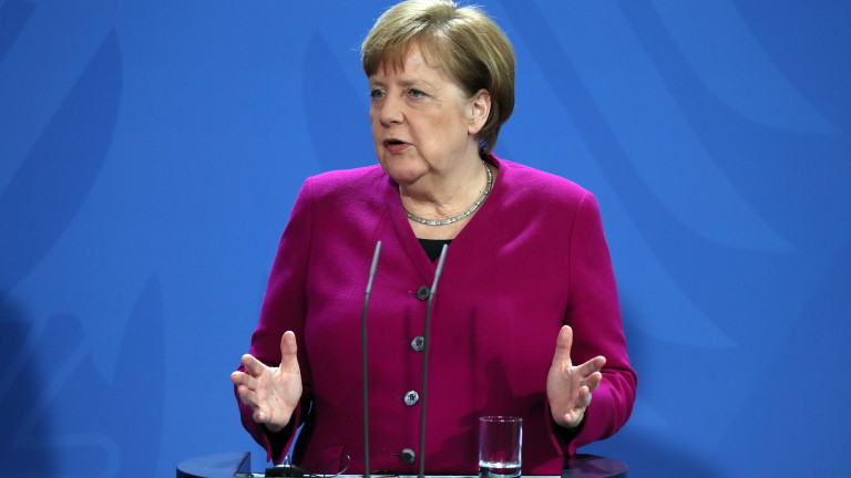 Консервативна фракция иска оставката на Меркел