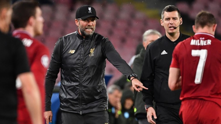 Английска легенда критикува "нервния" Юрген Клоп