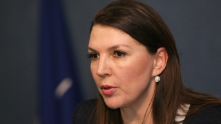 Бетина Жотева осъди червеният депутат Александър Симов за клевета обида