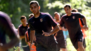 Българският футболен национал Ивайло Чочев се завърна на терена след