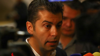 След поредния провал в опита на Народното събрание да избере