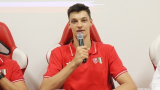 Младите звезди на националния отбор по волейбол Александър Николов и