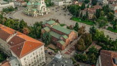 Столичната община официално поиска НС да освободи паркинга до "Св. Александър Невски"