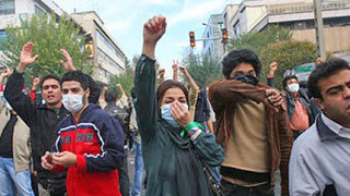 Протести срещу аятоласите в Иран