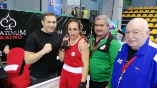 Двукратната европейска шампионка по бокс Мелис Йонузова започна с победа