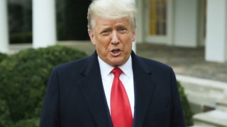 Администрацията на Тръмп обмисля дали да не добави технологичните гиганти