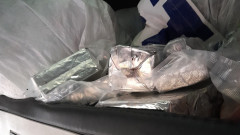 Заловиха мъж и жена с почти 500 кг наркотици на АМ „Тракия“