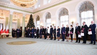 Новият десен премиер на Полша Матеуш Моравецки направи ключови рокади