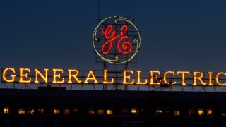 Американската корпорация General Electric GE продава активите си в разработването