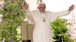 Папа Бенедикт Шестнайсети отпътува за Австралия