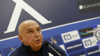 Старши треньорът на Левски Георги Тодоров говори пред медиите преди