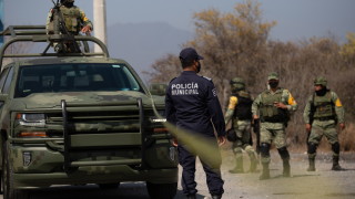 13 полицаи и следователи в Мексико са убити при нападение от