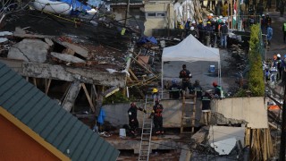 Броят на загиналите при мощното земетресение в Мексико достигна 250