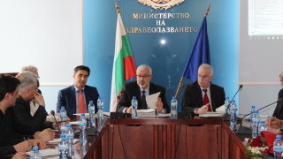 Семерджиев към шефове на болници: Спазвайте закона и управлявайте добре