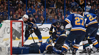 &bdquo;Сините" от Сейнт Луис поведоха на &bdquo;Акулите"