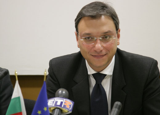 Станишев прие оставката на шефа на ДАТ Марио Ал-Джeбури
