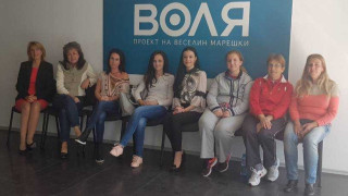 Депутатите на Марешки са благотворително сред народа по време на дебатите за вота