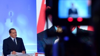 Бившият италиански премиер Силвио Берлускони обеща истинска данъчна революция след