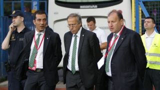 Изпълнителният директор на Лудогорец Ангел Петричев говори пред медиите на