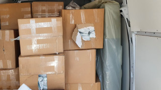 Митнически служители задържаха контрабандни препарати за растителна защита при проверка