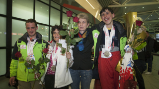 Министър Дашева посрещна атлетите от Спешъл Олимпикс България