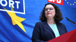 Шефката на германските социалдемократи няма да подава оставка след разгрома