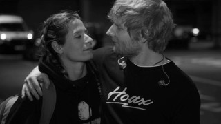 Знаем че миналата година Ед Шийрън тайно се ожени за своята