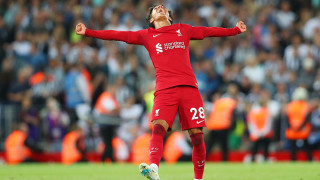 Ливърпул е готов да пусне полузащитника Фабио Карвальо под наем