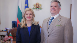 Председателят на Народното събрание Михаела Доцова проведе среща с временно