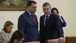 Експерти на МБВР да прегледат обществените поръчки у нас