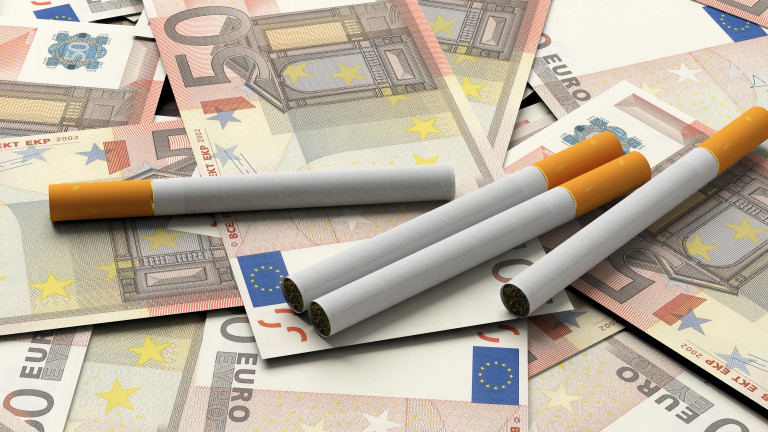 10 г. по-късно ефективно влиза забраната за тютюнопушене в Гърция
