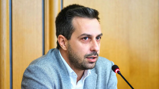 Съветникът от Възраждане в Столичния общински съвет Деян Николов обяви