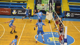 Монтана победиха румънския шампион Аркада Галац с 3 2 25 18 16 25