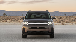 Свикнали сме всяка година да започва с раздаването на награди