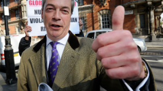 32% от британците смятат, че партията на Фараж е расистка
