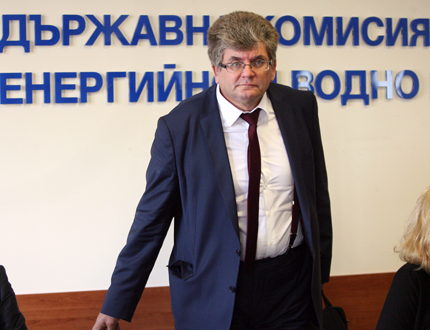 Министър с шест сигнала за конфликт на интереси ми иска оставката, изригна Божков  
