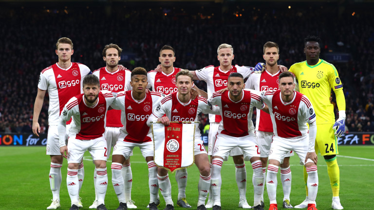 Холандският Аякс вече има вкарани 160 гола във всички турнири