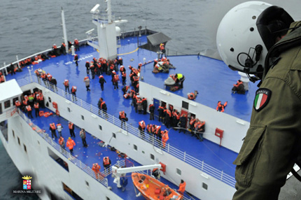 12 са загиналите при инцидента с ферибота „Норман Атлантик”