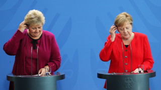 Премиерът на Норвегия Ерна Солберг призова за оставане на Турция