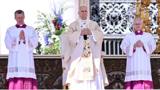 На първата си великденска литургия: Папа Лъв осъди войната в Иран