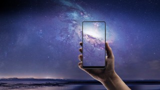 Новият флагман на Xiaomi идва да засрами iPhone X и Samsung Galaxy S9 (Снимки и Видео)