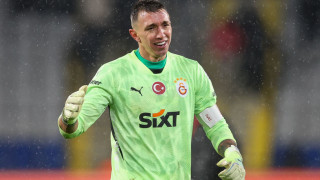 Уругвайският вратар на Галатасарай Фернандо Муслера обяви че напуска клуба В