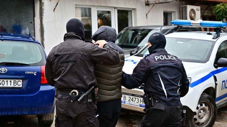 Шестима задържани при спецакция в Плевенско