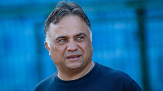 Наставникът на Септември София Николай Митов има стари сметки за