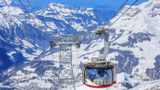 Този швейцарски ски курорт печели повече през лятото 