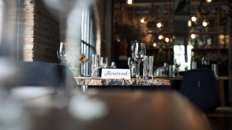 Първо храната, после любовта