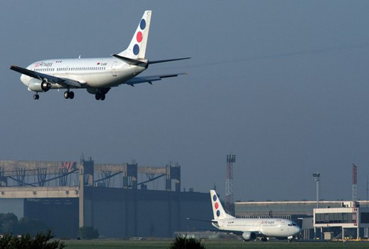 Сръбският авиопревозвач JAT пред фалит 